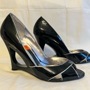 Guess Savor Cut-out Wedge Heels - Black 10